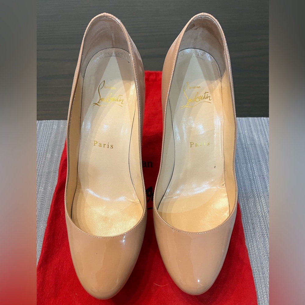 Christian Louboutin Bianca Patent Nude Pumps